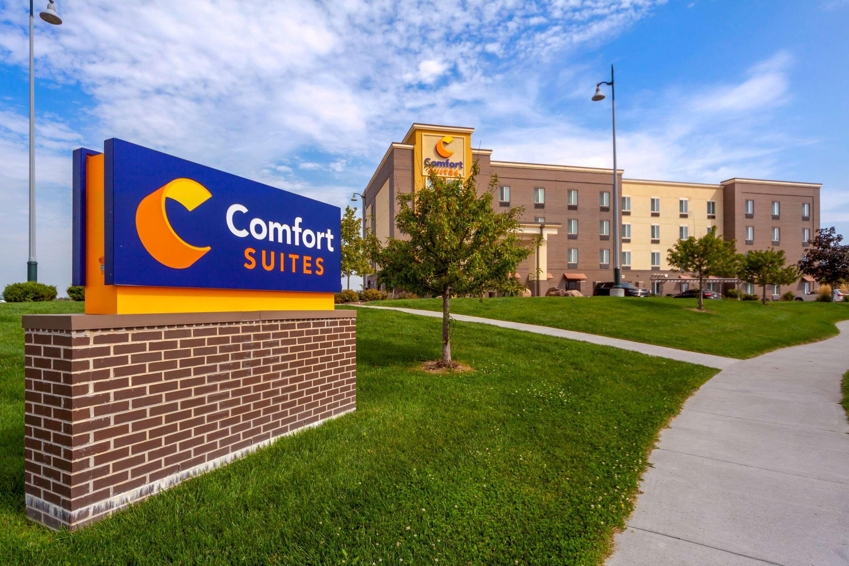 Comfort Suites La Vista Экстерьер фото